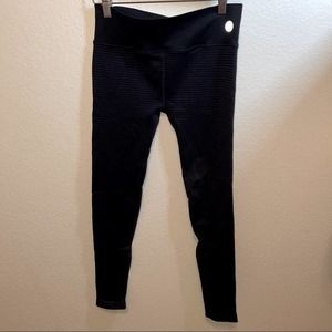 Nux Pure Barre Black Solid Ribbed High Compression Ankle Legging Large